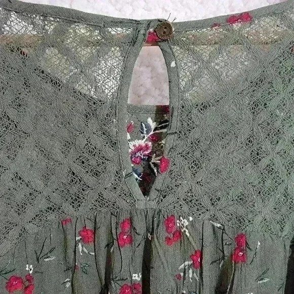 Mason Belle Blouse Top Womens Medium Maroon Floral Green Stretch Keyhole Boho - Picture 5 of 16